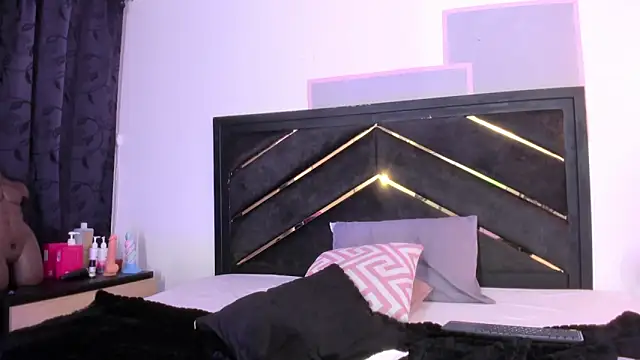 april_jones05 webcam