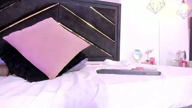 april_jones05 webcam