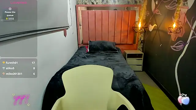Zoe__Taylor__ webcam