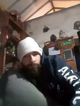 hairy_mannn webcam