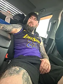 Beardedtattood webcam