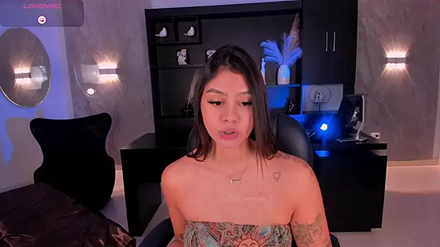 AllyJensen webcam