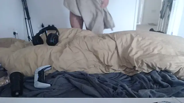 BritishHappyEnding webcam