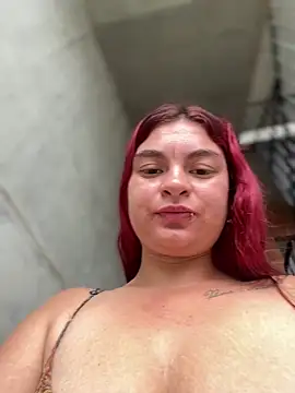 MiaLujan_ webcam