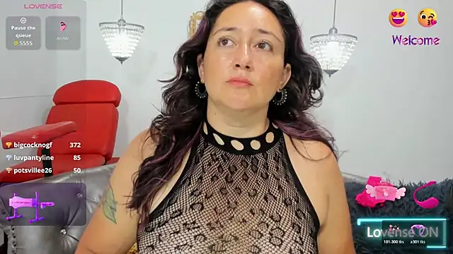 naughty_milf_esmeralda webcam