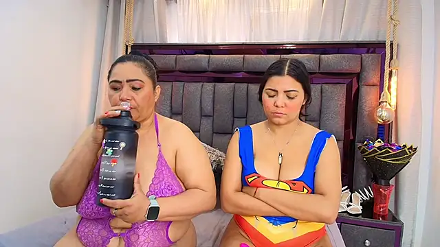 Karina_Mendoza webcam