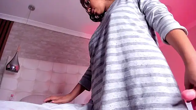 AbbyLoius webcam
