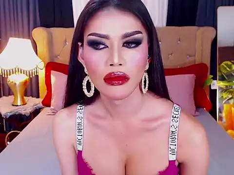 nikkieviolante webcam