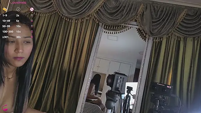 ninaBravu webcam