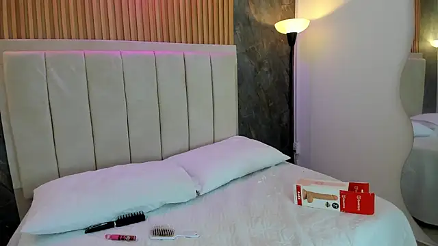 malory_winehouse webcam