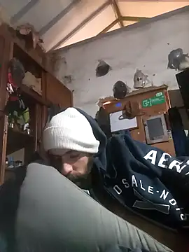 hairy_mannn webcam