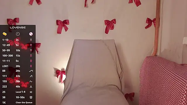 blissful_muse2 (F young) - boobs out