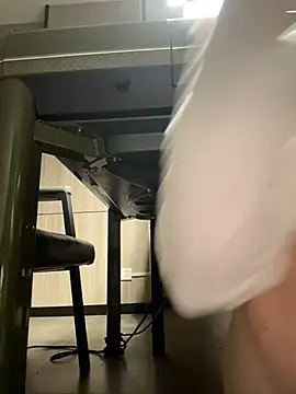 gougou13 Live Webcam on Stripchat
