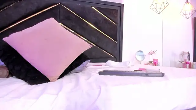 april_jones05 webcam