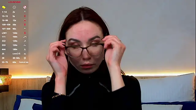 EmilyGray__ webcam