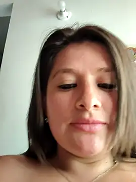 Neve_Collins webcam