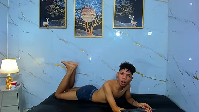Spicy_guys webcam