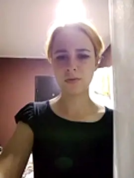 Gussie_Bridie webcam