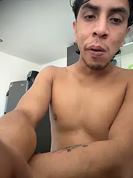 Monkey_uchiha777 webcam