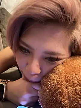 BADBITCHISAKI webcam