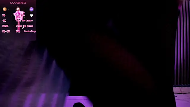 Luna_roose1 webcam