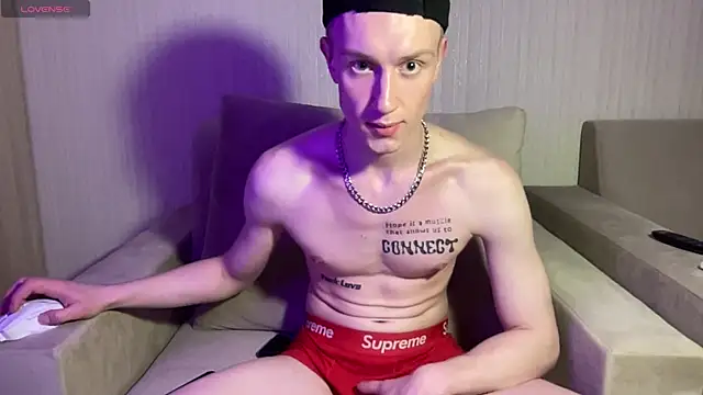 Travis_Gracile webcam