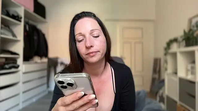 Viola_Beck