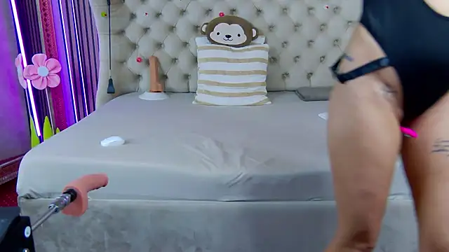 PlayfulShow webcam