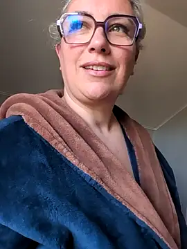 Canadian_BBW