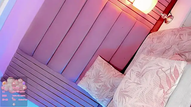 Camille_deluxe webcam