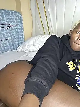 SquirtQueen16 webcam