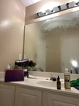 thechocolatepeach webcam
