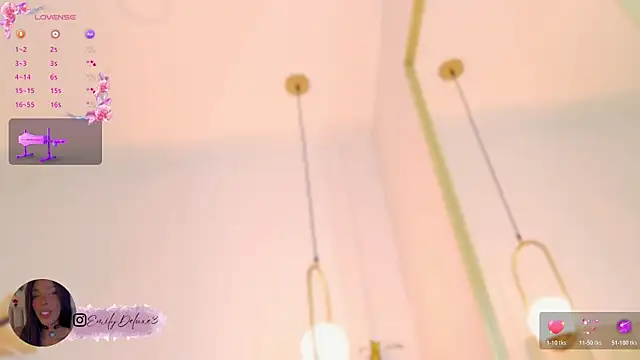 Emely_Deluxe webcam