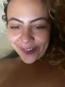 Chloe_Leaozinho webcam