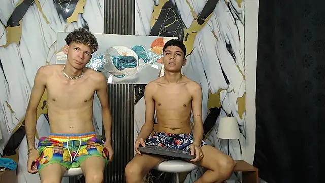 HORNY_PRETTY webcam