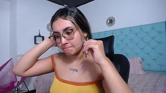 kathe-mills235 webcam