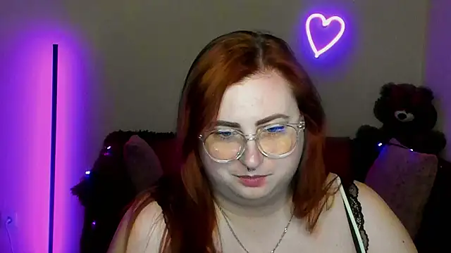 Alicia_love00 webcam