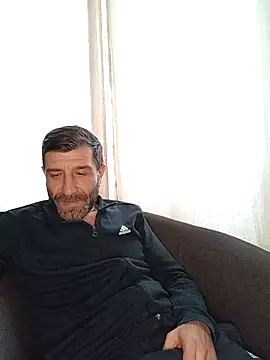 alexdaniel89 (Ask my age) - Neked and play with 🍌🍌🍌🍌