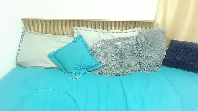 Violet_2003 webcam