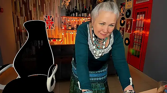 LilaMaharani webcam