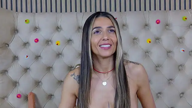 PlayfulShow webcam