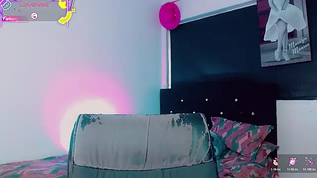 Kendall_hornyy webcam