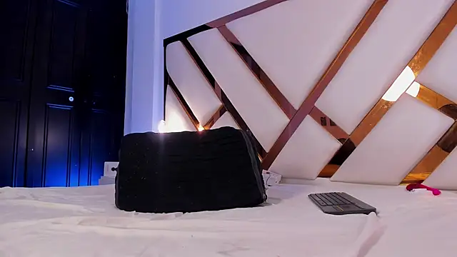 aron_cruz (M young) - Buttocks oil and bounce