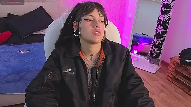 _sharlotte777 webcam