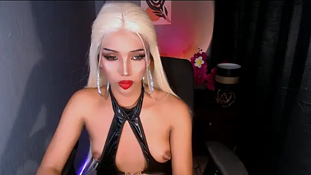 xUrGoddess_islaCumsAlotx webcam