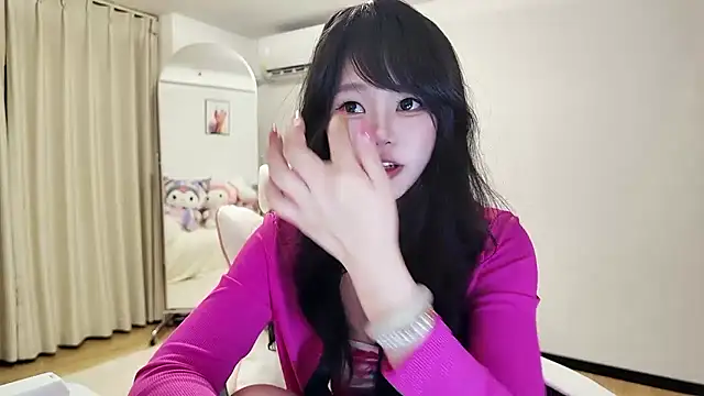 Jolie-22 webcam