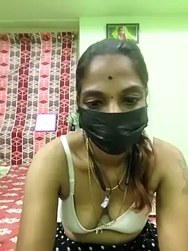 Tamil_Ishu webcam