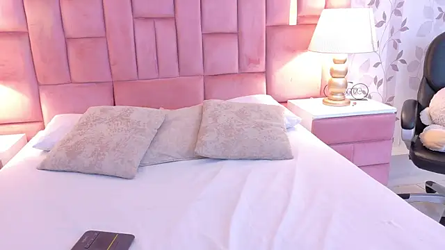 GabyMoreau webcam