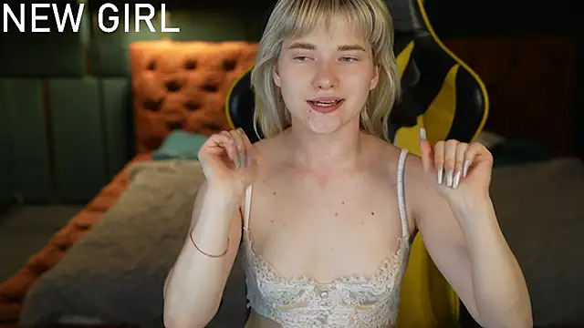 Ava_kiss054 webcam