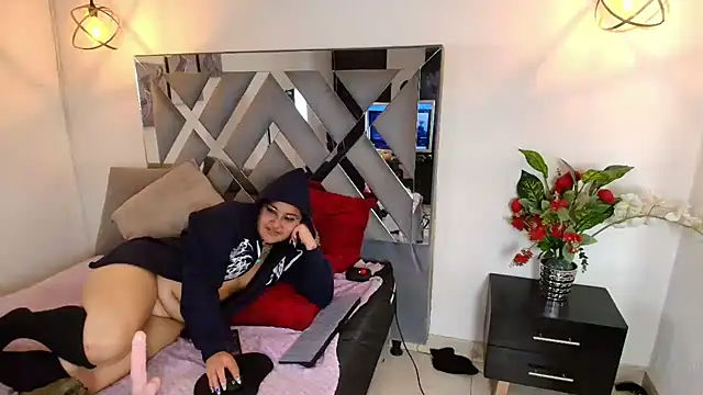 Liily_Foxxy webcam